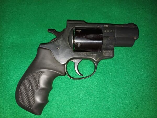 Rewolwer HW 38