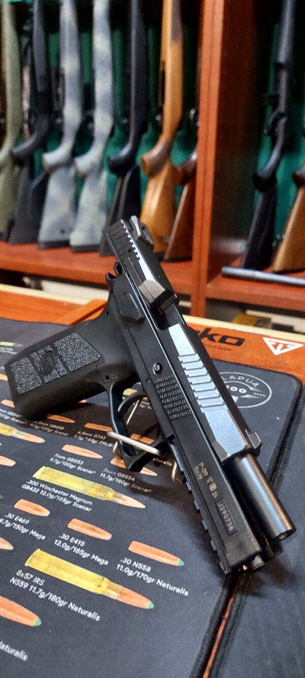 Pistolet CZ P09 - obrazek 2